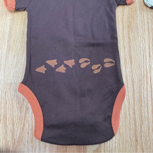 Lazy One bodysuits bundle moose/beaver/bear style brown & green. Size 6 months. - Picture 7 of 11